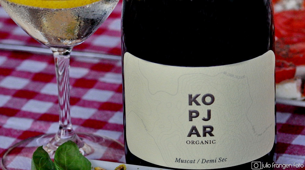 Kopjar Muscat demi sec, organic – idealno ljetno piće!