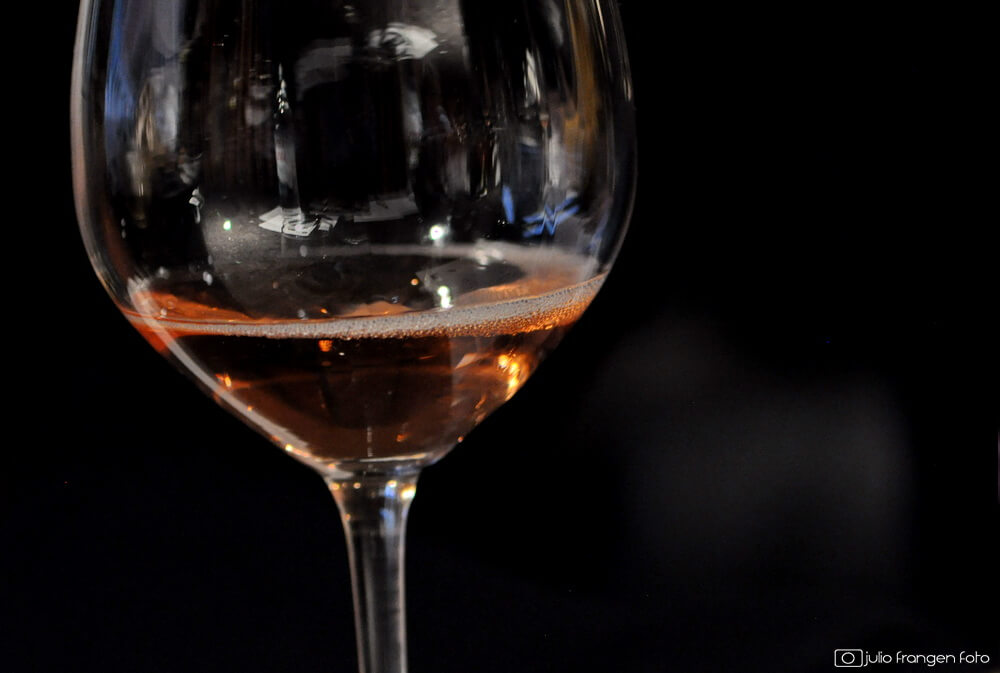 Blagdanska vina: nazdravite novoj s ružičastim mjehurićima!
