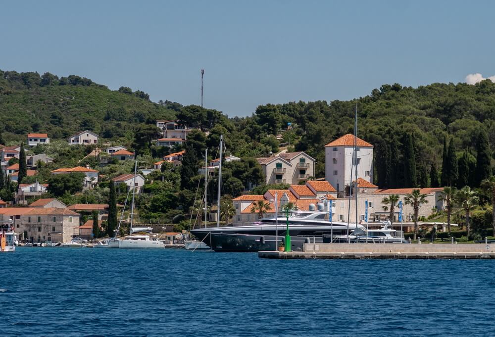 WINE & FRIENDS 2025 – proslava otočkog života na otoku Šolti!
