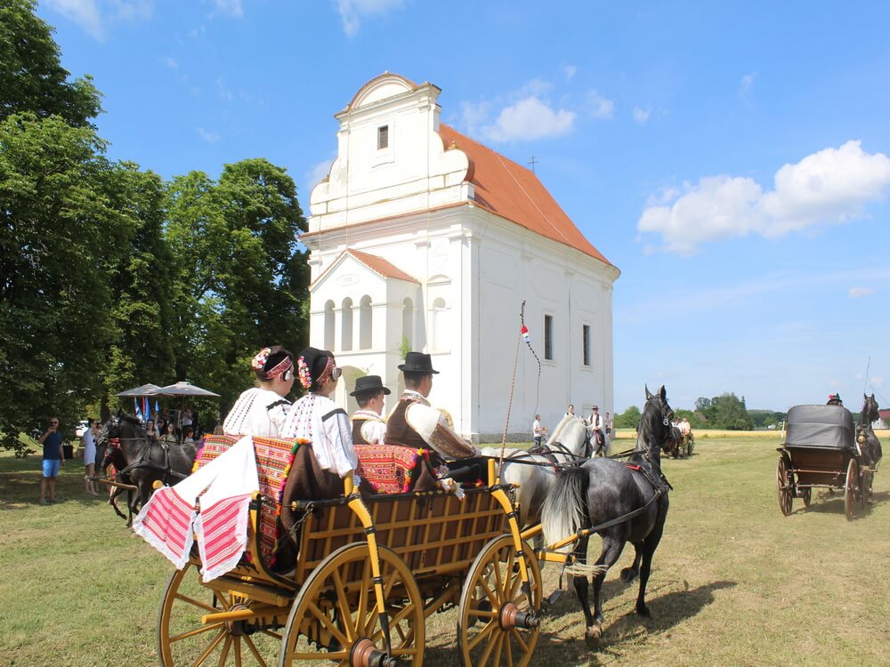 Bećarac, tisto, vino i tambure = Vikend u Baranji!