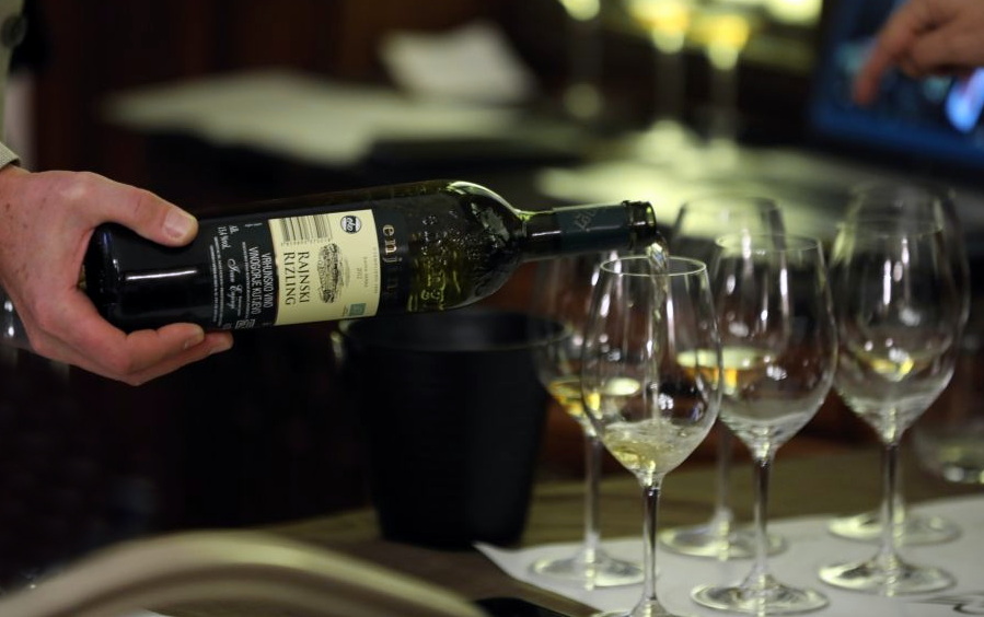 Rizling Raj(n)ski: 30 vinarija, 300 vinoljubaca i praznik jedne od najvećih bijelih sorti!