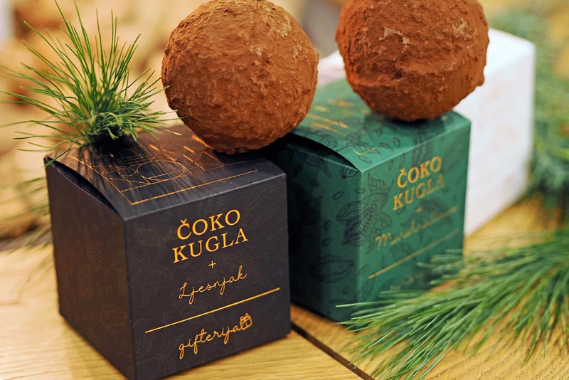 Čokoladne kugle, Chilli med – zavirili smo u božićne kutije Gifterije!